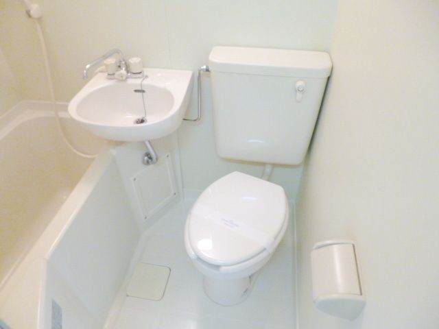トイレ　★お部屋探しは株式会社タウンハウジング東京まで★