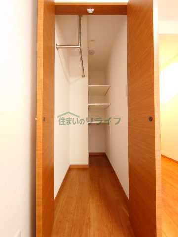 収納　リライフ下北沢店