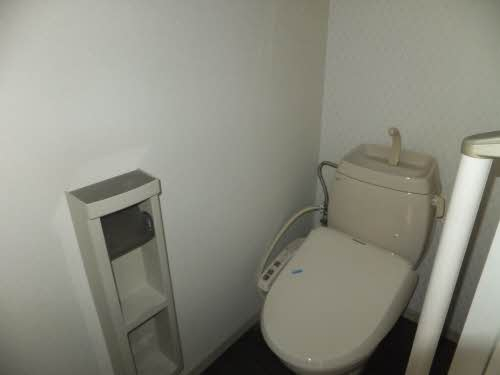 トイレ　同間取り別部屋写真です。