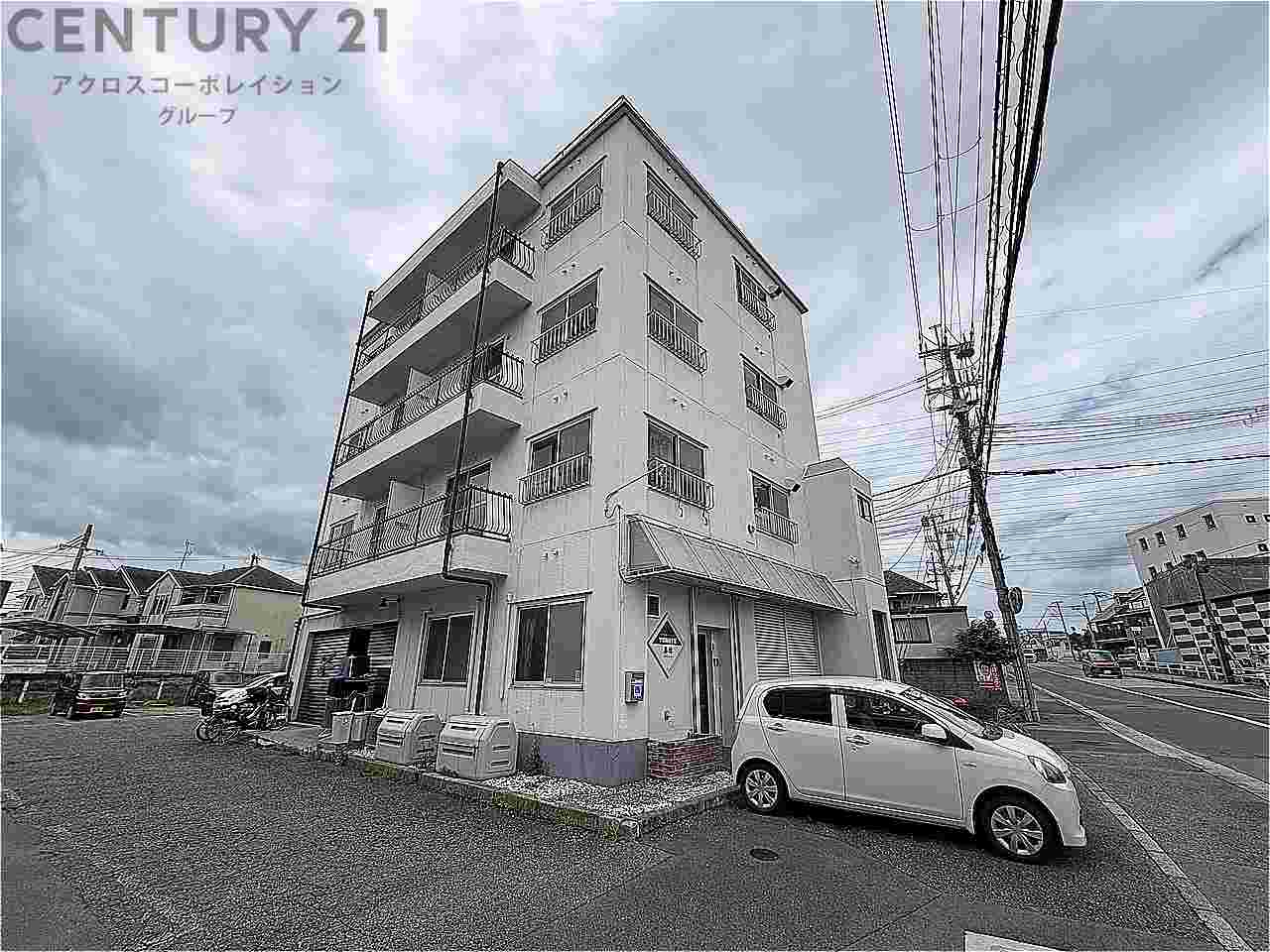 建物外観　居住者専用のごみ置き場があります♪