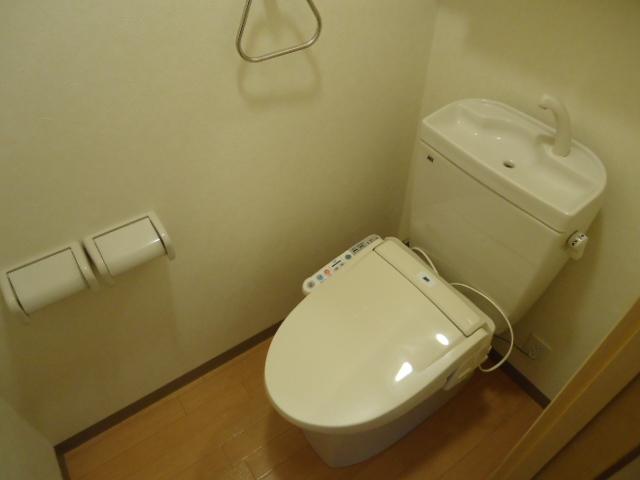 トイレ　シャワー付トイレ