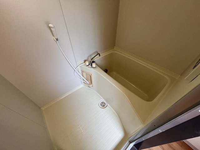 バス・シャワールーム　ゆったり過ごせるお風呂です