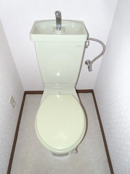 トイレ　トイレ