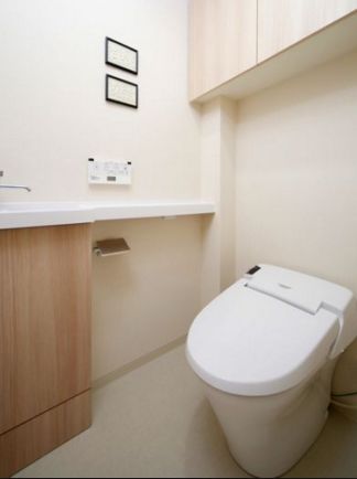 トイレ　ゆったりとした空間のトイレです