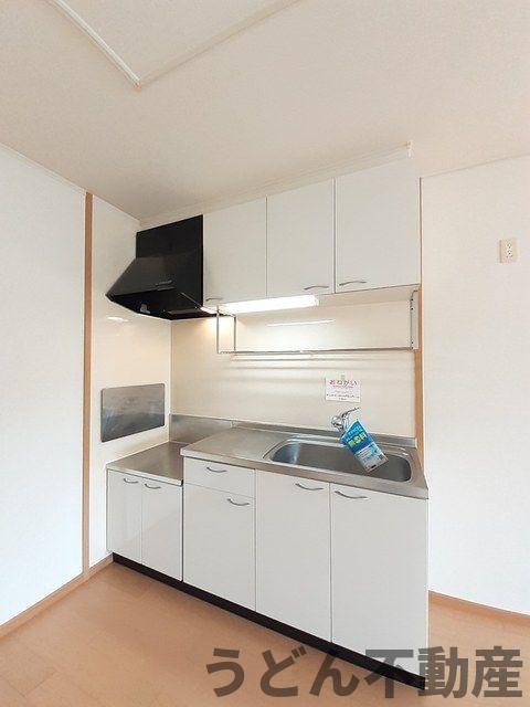 キッチン　うどん県のお部屋探しはうどん不動産へ うどんちゃんとLINE