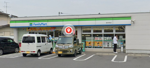 コンビニ　ファミリーマート 高松鶴市町店（コンビニ）まで961m