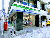 コンビニ　ファミリーマート 大伝馬町店（コンビニ）まで160m