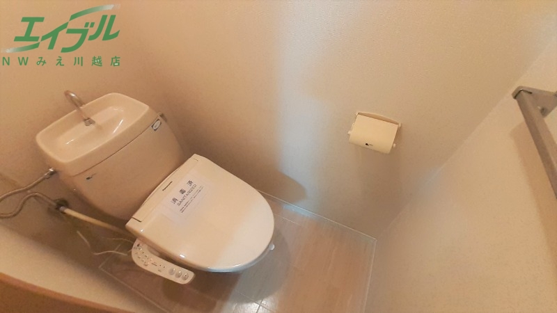 トイレ　別部屋反転参考写真です
