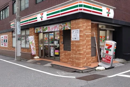 コンビニ　セブンイレブン浜松町1丁目中央店（コンビニ）まで78m
