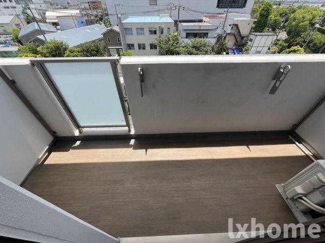 バルコニー　お洗濯にも便利なバルコニー付き