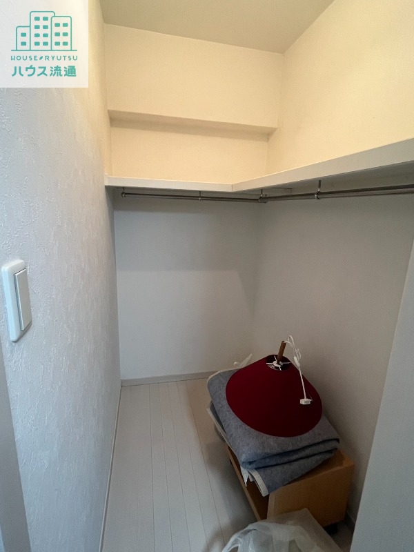 収納　写真は別号室です。