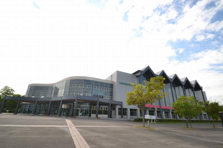 公園　東広島運動公園体育館（公園）まで3728m