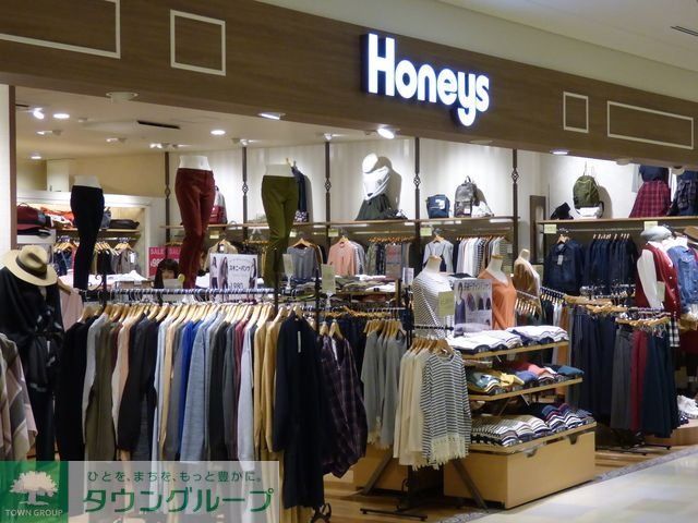 ショッピングセンター　ハニーズポンテポルタ千住店（ショッピングセンター）まで2720m