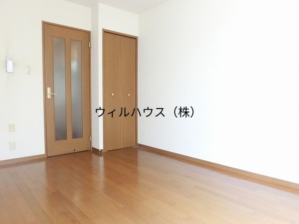 居室・リビング　フローリング！