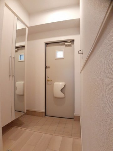 玄関　シンプルで使いやすい玄関です