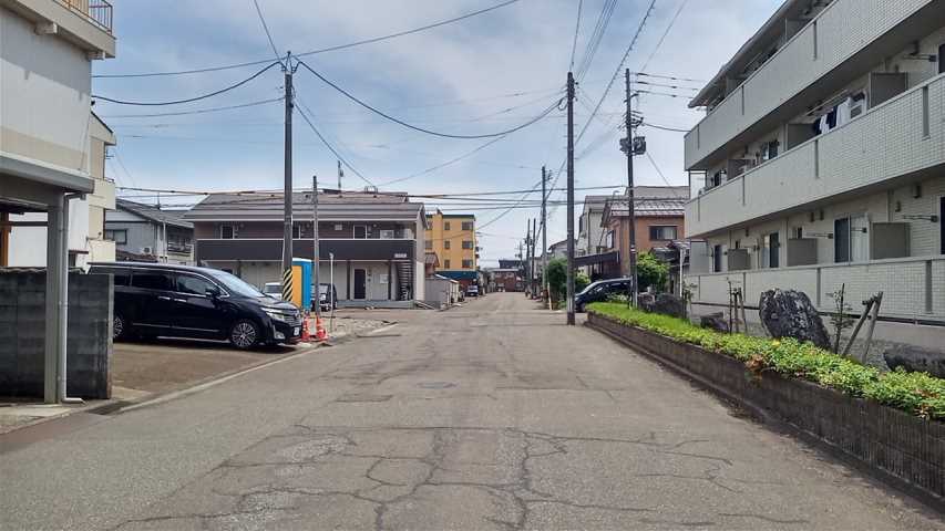 その他　前面道路（その他）まで0m