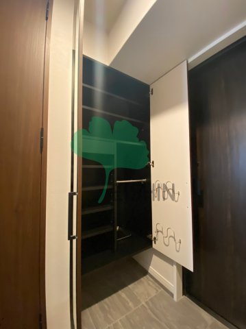 玄関　下駄箱もしっかりついてます！