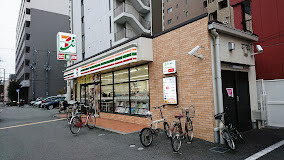 コンビニ　セブンイレブン大阪西中島6丁目店（コンビニ）まで427m