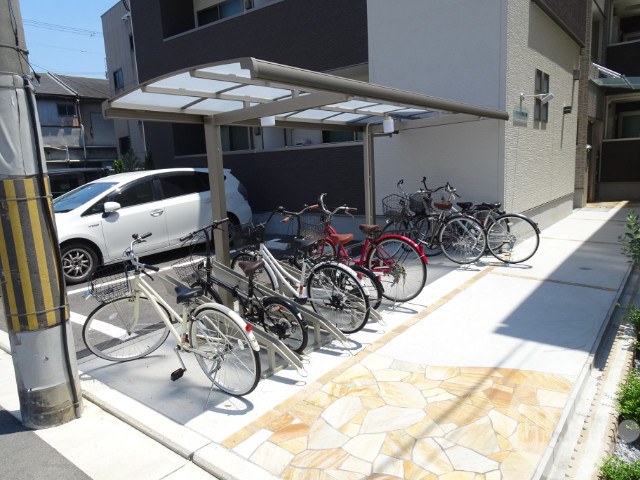 その他共有部分　屋根付き駐輪場