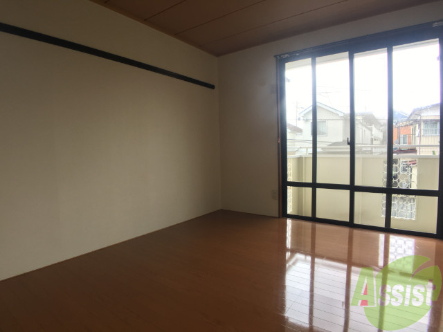 その他部屋・スペース　シングルベットも置けそうな広さのお部屋ですね。