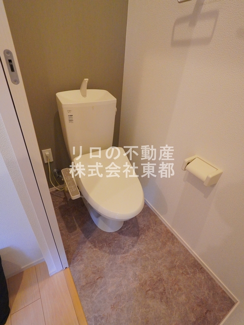 トイレ　洗浄・暖房便座付です！