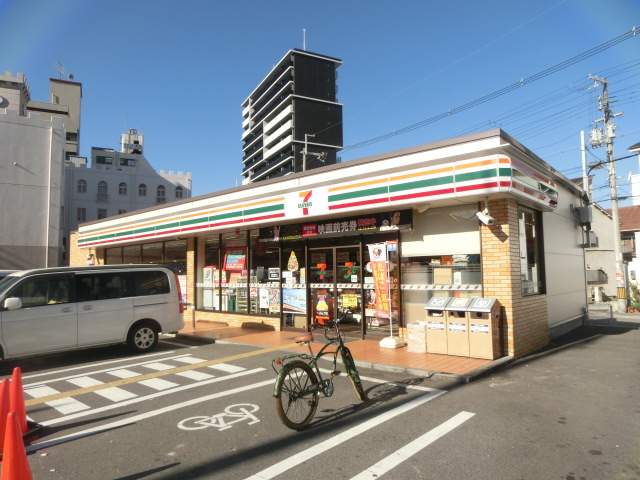 コンビニ　セブン－イレブン（コンビニ）まで120m