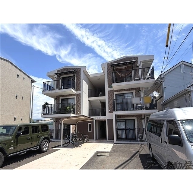 エントランス　建物外観
