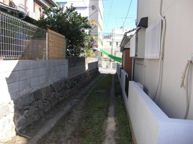 その他共有部分　軽自動車のみ進入可！