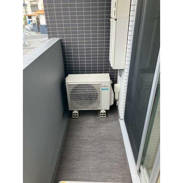 バルコニー　?