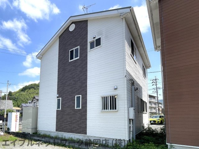 建物外観　外観は落ち着いています