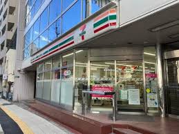 コンビニ　セブンイレブン 目黒青葉台3丁目店（コンビニ）まで94m