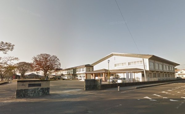 小学校　三股町立三股小学校（小学校）まで859m