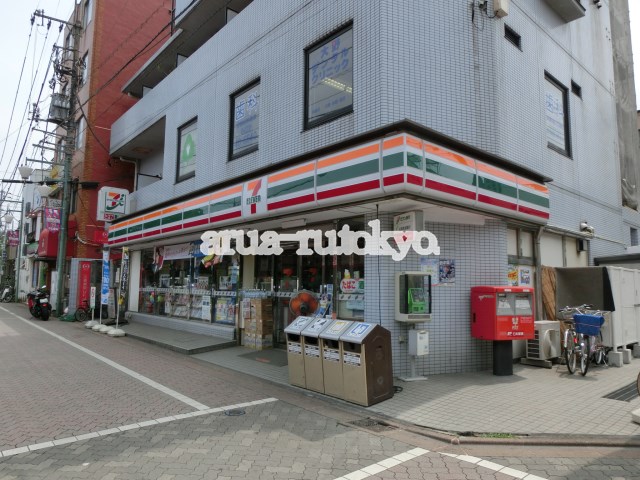 コンビニ　セブンイレブン井の頭公園駅前店（コンビニ）まで335m