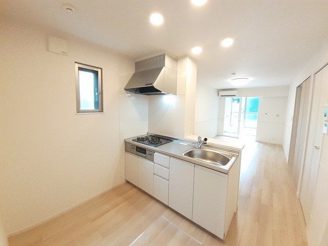 キッチン　同じ施工会社の別物件となります（現状を優先します）