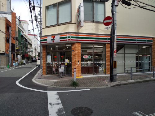 コンビニ　セブンイレブン 大阪高津2丁目店（コンビニ）まで48m