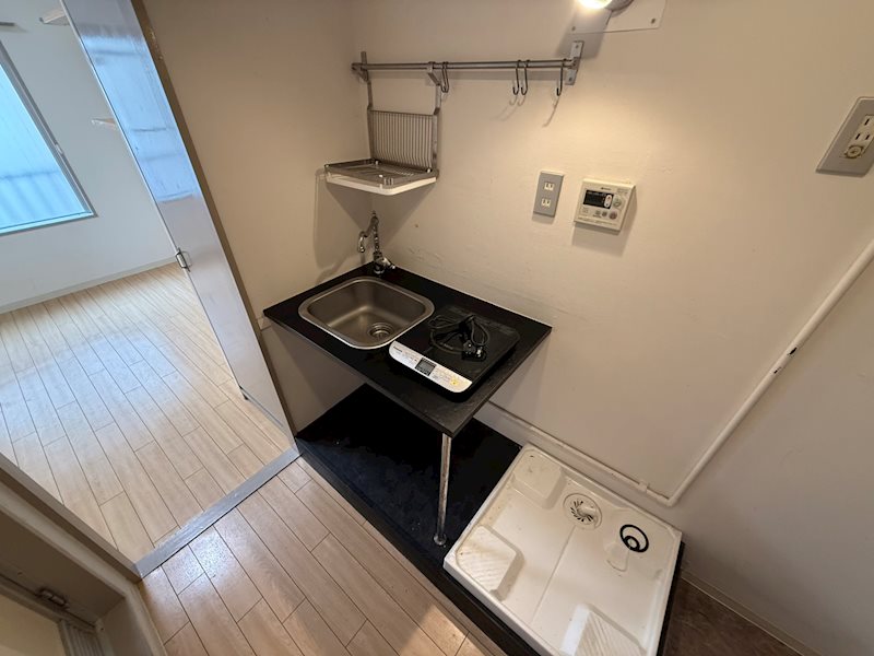 キッチン　同建物同号室の室内写真です。(201号室)