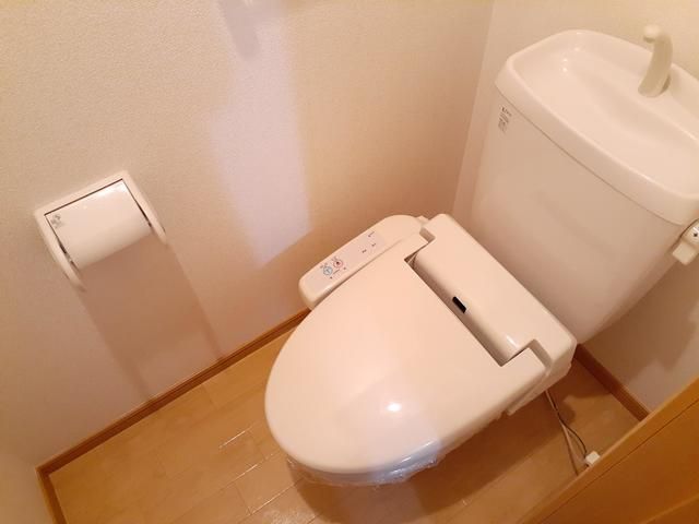 トイレ　コンパクトで使いやすいトイレです