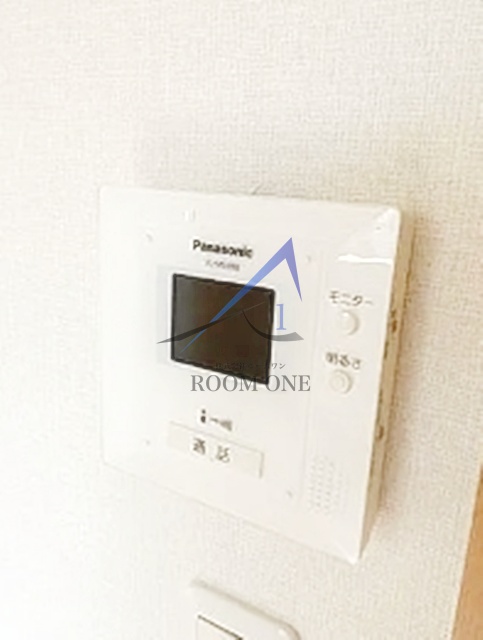 セキュリティ　モニター付きインターホンです。