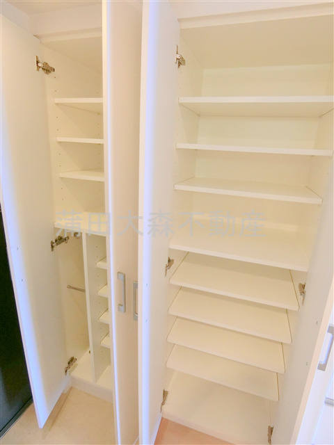 玄関　玄関　シューズBOX