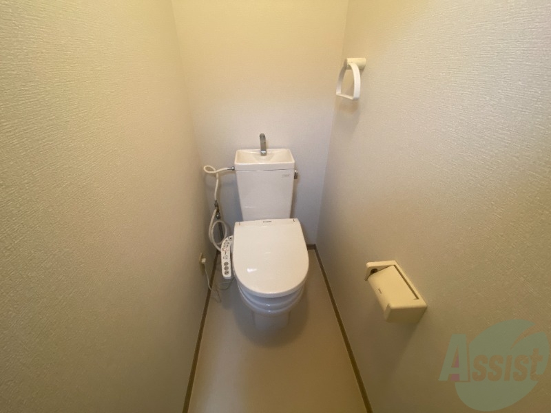 トイレ　各機能付きのトイレですので安心してご利用いただけます