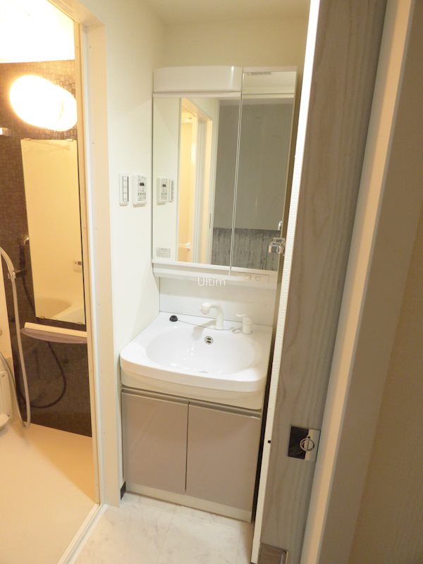 洗面設備　別のお部屋のお写真です。ご参考までに。