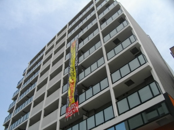 建物外観　安心のオートロック付きです☆