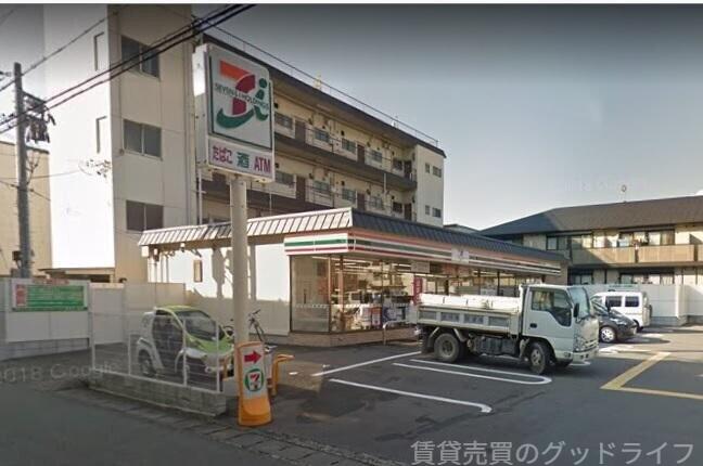 コンビニ　セブンイレブン京都中久世４丁目店（コンビニ）まで154m