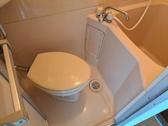 トイレ　他の部屋の参考写真です。