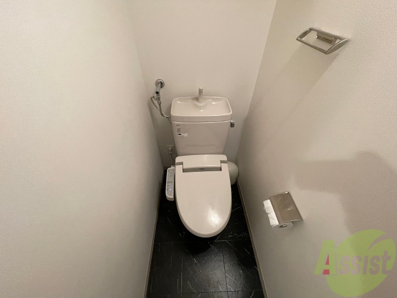 トイレ　ウォシュレット機能がついたトイレ。安心して使用できますね。