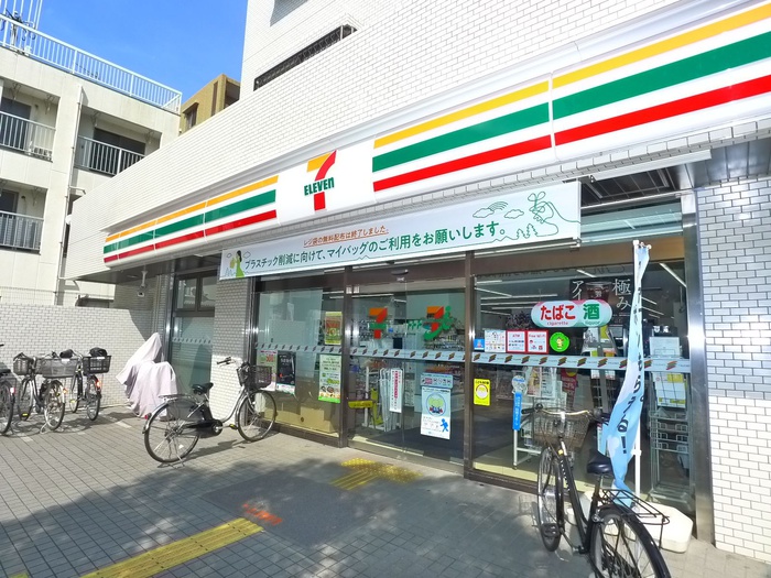 コンビニ　セブンイレブン（コンビニ）まで130m