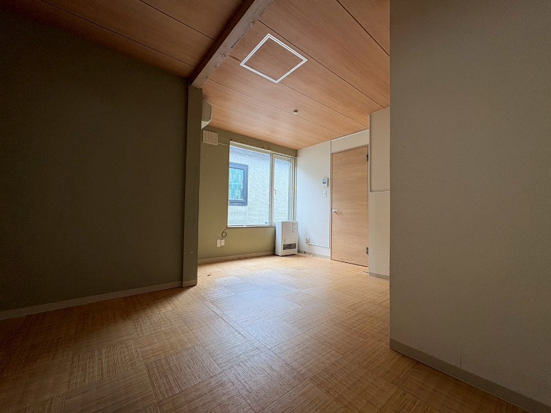 居室・リビング　広くてキレイなお部屋が広がっていて、充実した生活が送れそう。