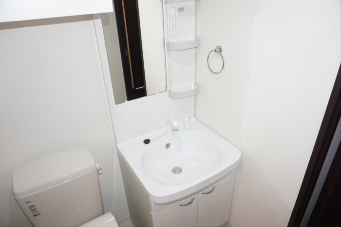 洗面設備　別部屋の参考写真となります。