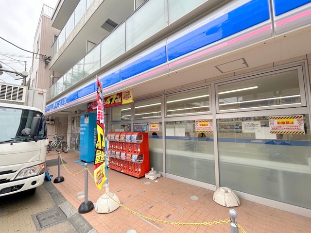 コンビニ　ローソン都立家政駅北店（コンビニ）まで443m