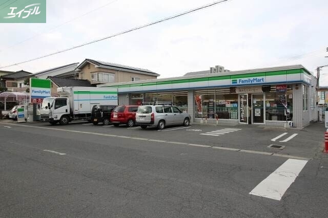 コンビニ　ファミリーマート岡山西川原一丁目店（コンビニ）まで262m
